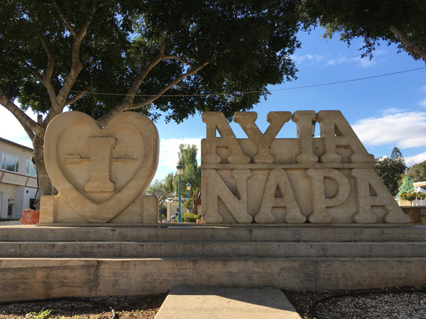 Πλατεία Αγίας Νάπας