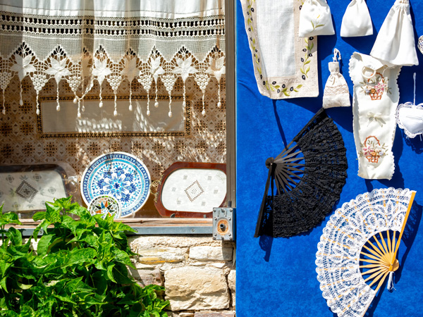 Δαντέλα Λευκάρων